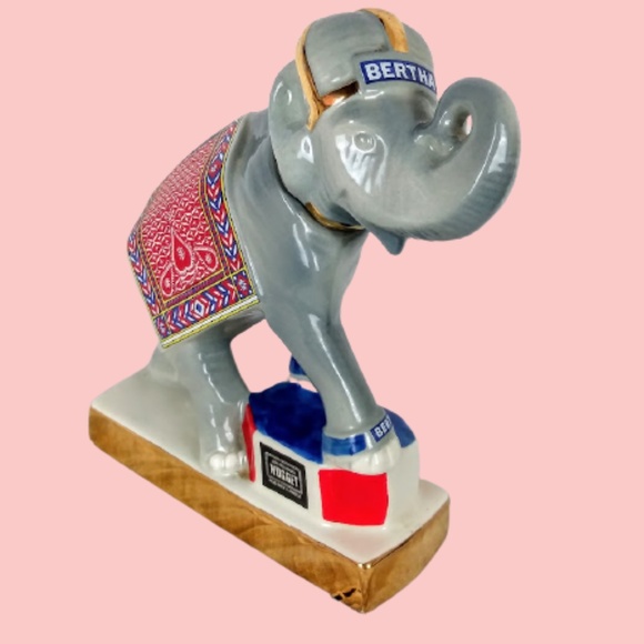 🎊H.P. Vintage “Bertha" Decanter Collectible - Picture 2 of 14